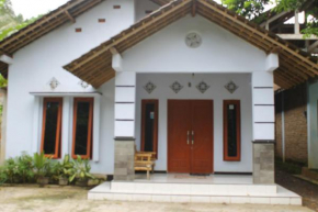 Pratiwi Homestay Borobudur